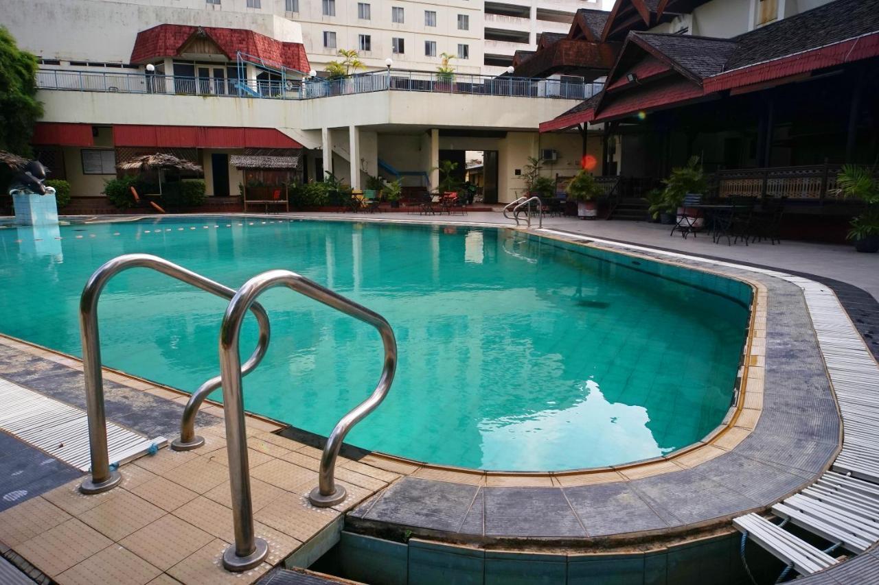 Collection O 1963 Hotel The New Benakutai Μπαλικπαπάν Εξωτερικό φωτογραφία